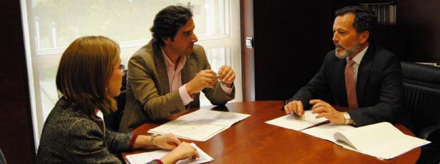 Agustín Hernández se compromete con Anido a agilizar la tramitación del Plan General
