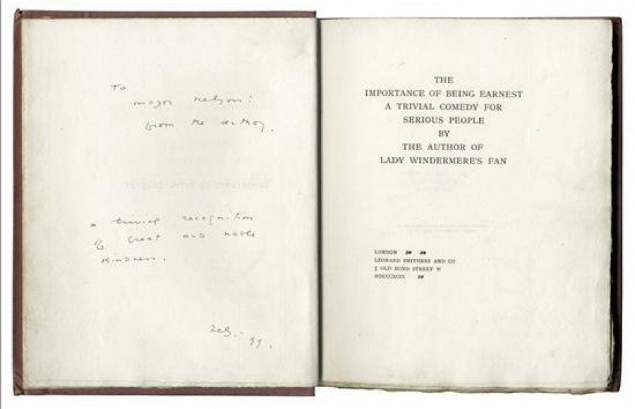 Un libro dedicado por Oscar Wilde alcanza los 69.000 euros en Londres