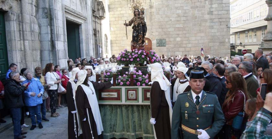 Indignación vecinal por la destrucción de la alfombra floral en la Ciudad Vieja