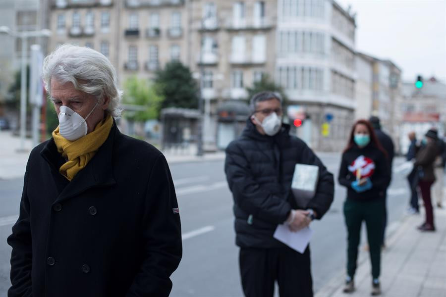 La OMS asegura que el Covid-19 no se transmite por el aire, sino por el contacto de gotas respiratorias