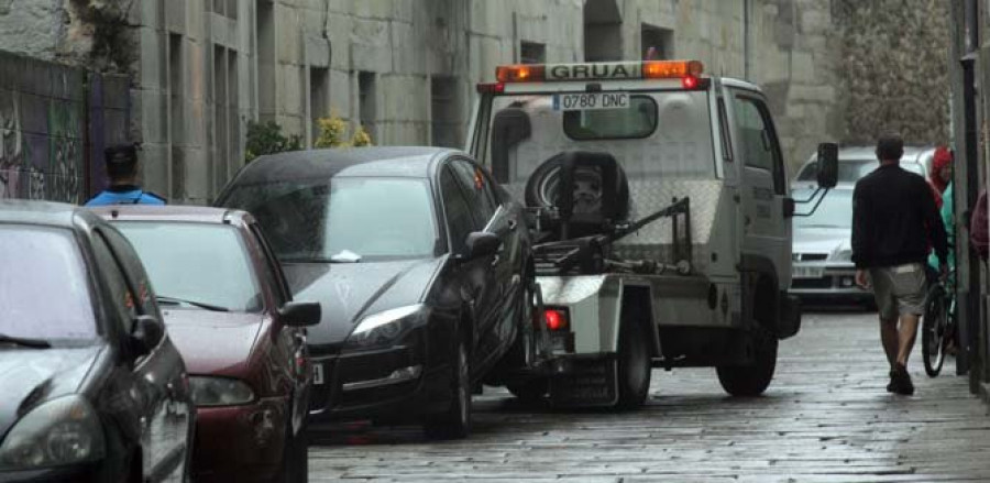 La grúa municipal de A Coruña, entre las más caras de España
