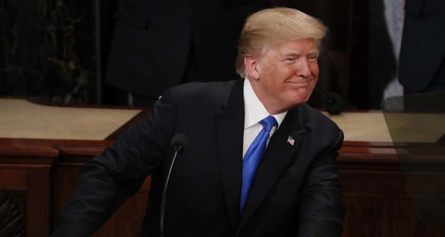 Trump apela a un “nuevo momento” para actuar en migración y economía