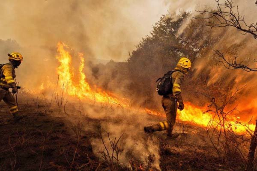 Incendios Galicia: A Coruña arde en primavera