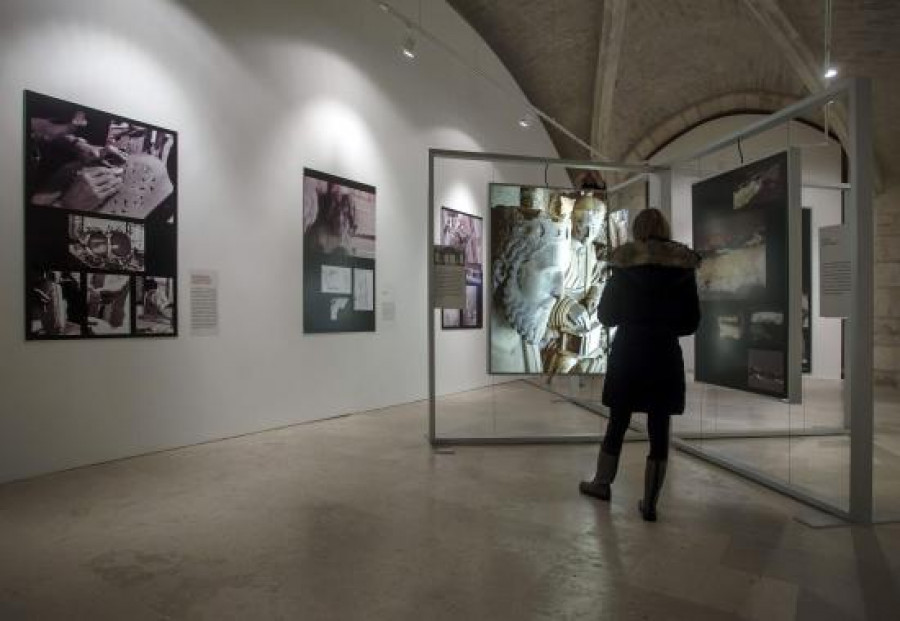 La unión de las Catedrales de Burgos y Santiago, en la exposición "Pórtico"