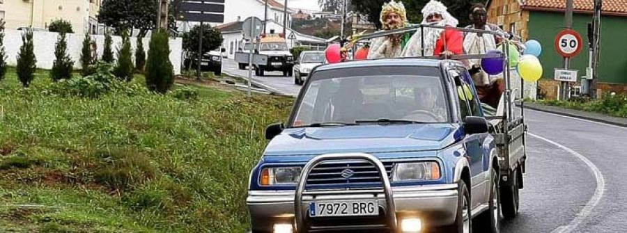 Los niños del área reciben con ilusión a los Reyes Magos en las múltiples fiestas y cabalgatas