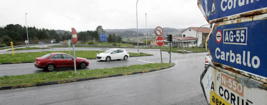 CAMBRE - Rivas considera que la obra de  la rotonda en A Rocha “se está retrasando más de lo esperado”