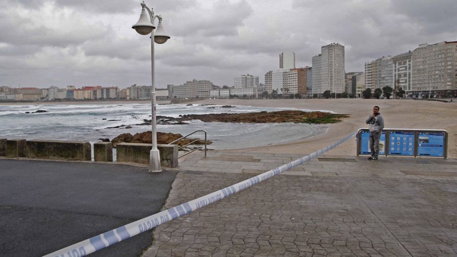 El mal tiempo encadena alertas y obliga a cerrar las playas de la ciudad durante tres días