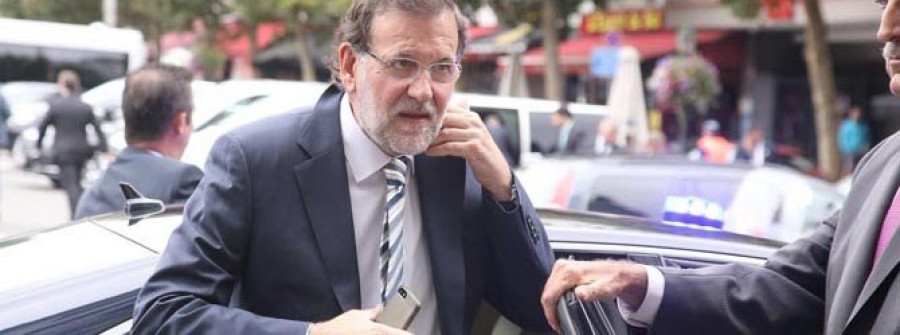 Rajoy dice que Álvarez hizo de El Corte Inglés un referente mundial