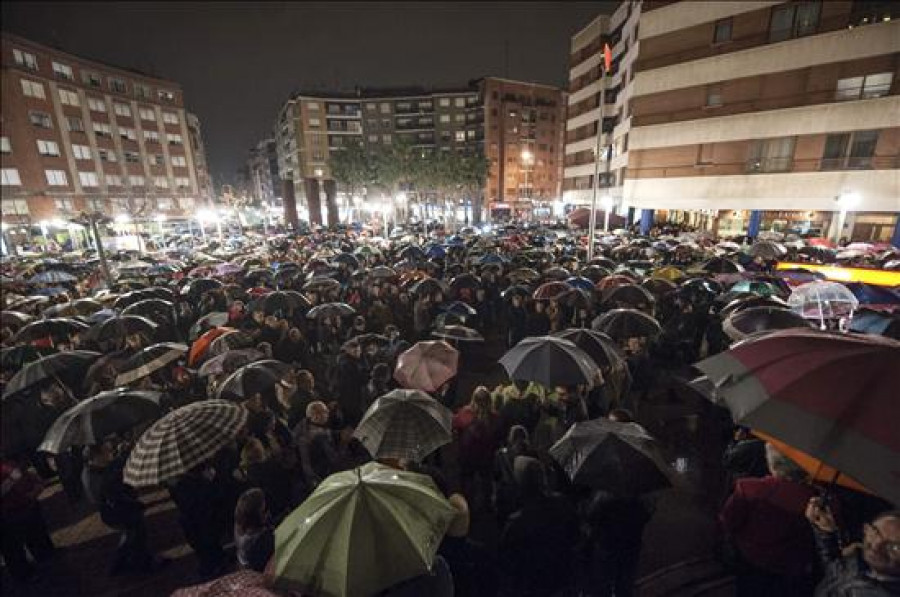 Varios miles de personas marchan por Barakaldo en recuerdo a Amaia Egaña