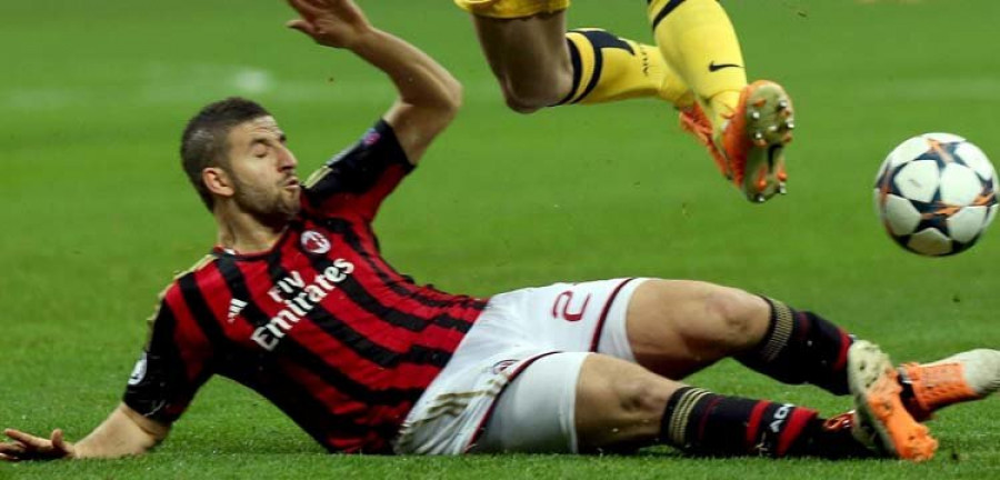 El club sondea al extremo del Benfica Adel Taarabt