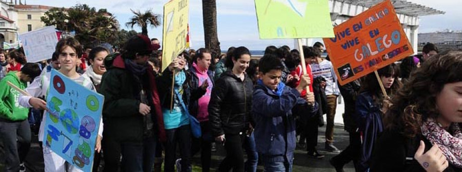 Miles de jóvenes participan  en el Correlingua más polémico de los últimos años