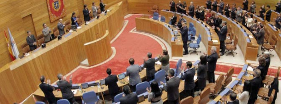 Plante de la oposición en el Parlamento gallego por supervisión de invitados