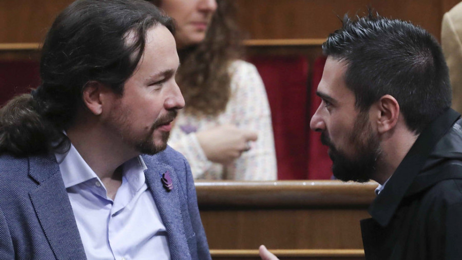 Iglesias pierde a Espinar en Madrid y sus barones piden la paz con Errejón