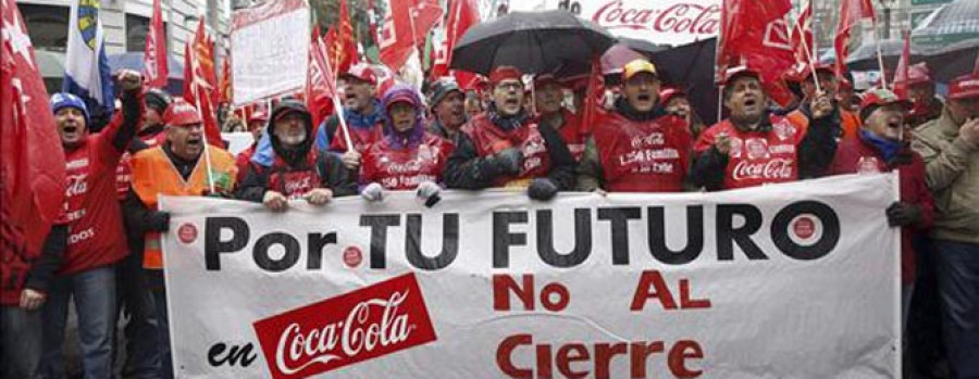 Méndez y Toxo exigen al Gobierno que frene urgentemente el ERE de Coca-Cola