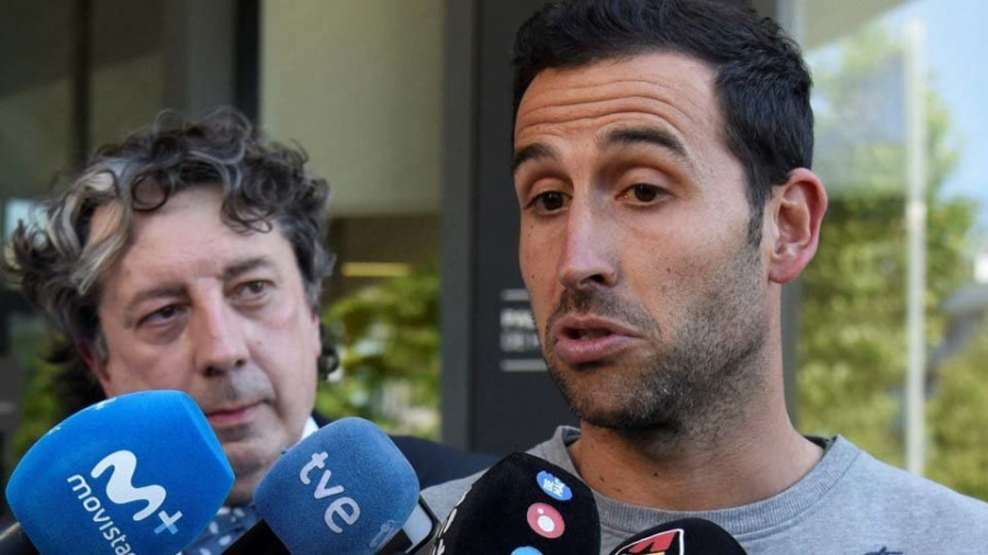 Íñigo López retoma, sonriente, los entrenamientos con el Depor