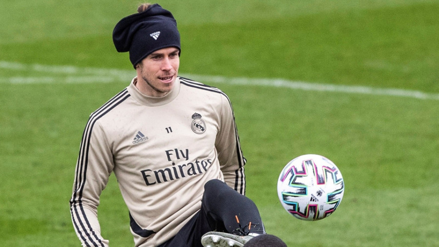 Bale regresó al grupo en  el primer ensayo semanal