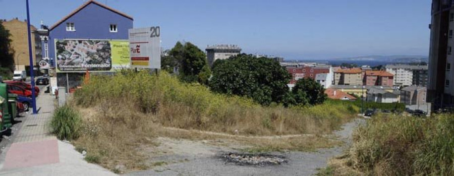 Sanidade garantiza la construcción del ambulatorio de O Portazgo a Sacristán