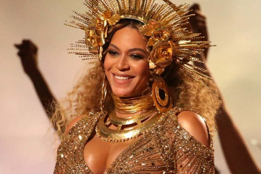 Beyoncé da a luz a gemelos 
en Los Ángeles