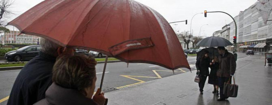 La tormenta provoca que el viento supere los cien km/hora en Galicia