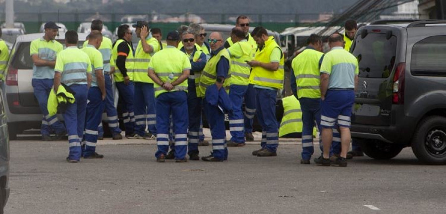 Segundo día de paro total en los puertos por la huelga de estibadores