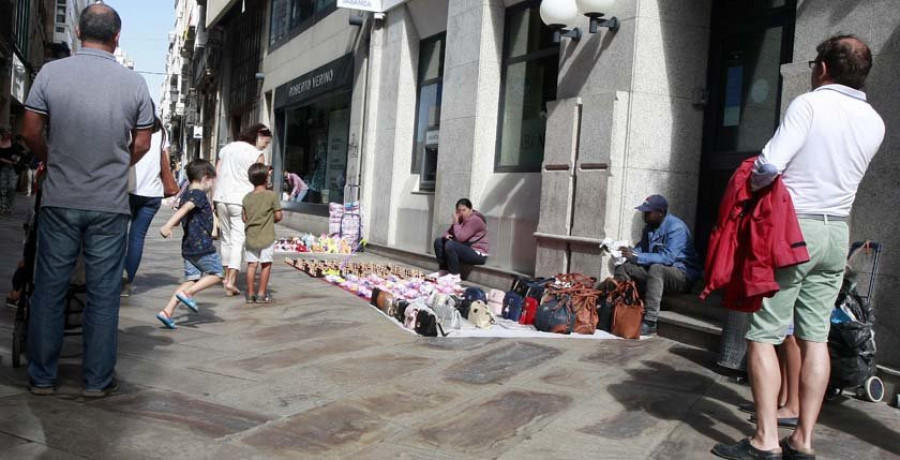 Las grandes marcas exigen acciones contra la piratería en la calle Real