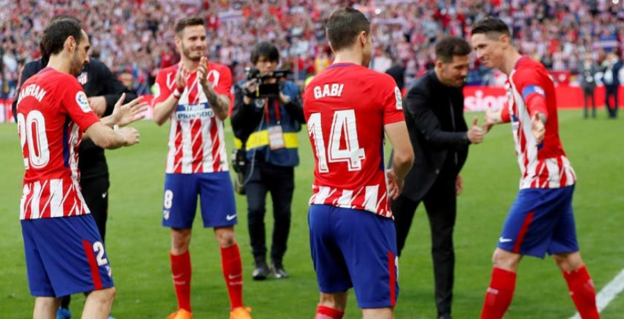 Torres se despide del Atlético con un doblete
