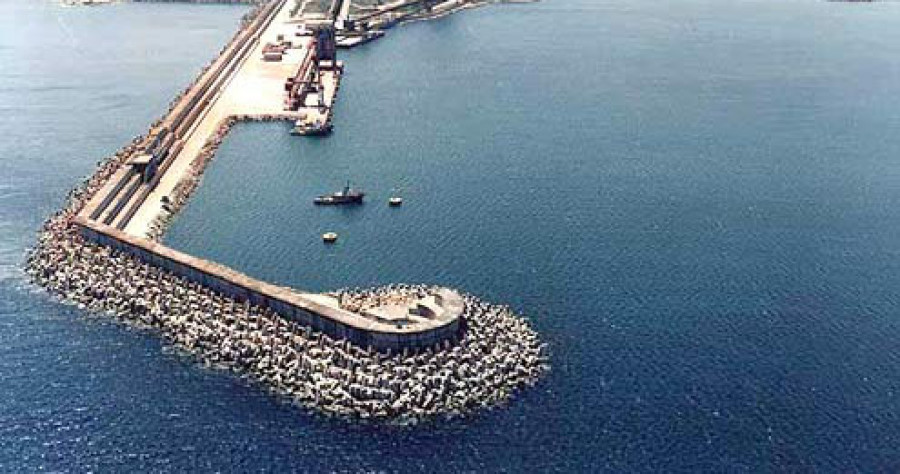 El puerto de Ferrol se promociona en la India para captar nuevos tráficos