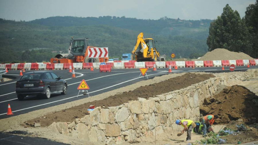 La Xunta adjudica por 1,6 millones la explanación de seis plataformas en Morás