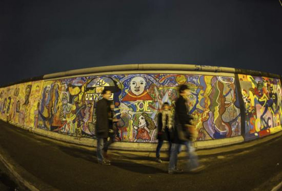 Alemania "calienta motores" para celebrar los 25 años de la caída del Muro