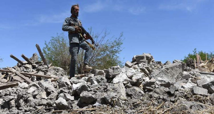 Elevan a 94 los yihadistas muertos por la bomba de EEUU lanzada en Afganistán