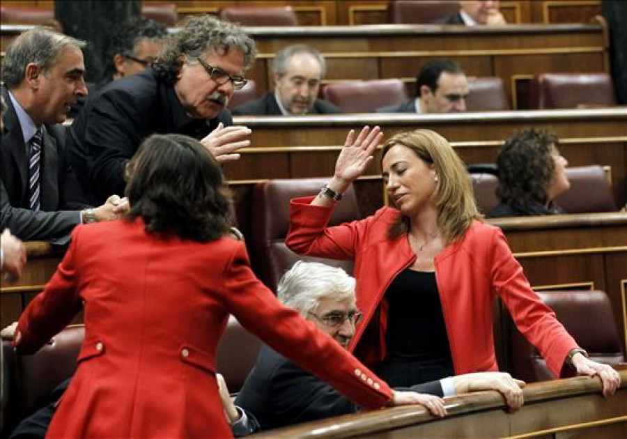 Los diputados del PSC pagan este mes los 600 euros de multa por indisciplina