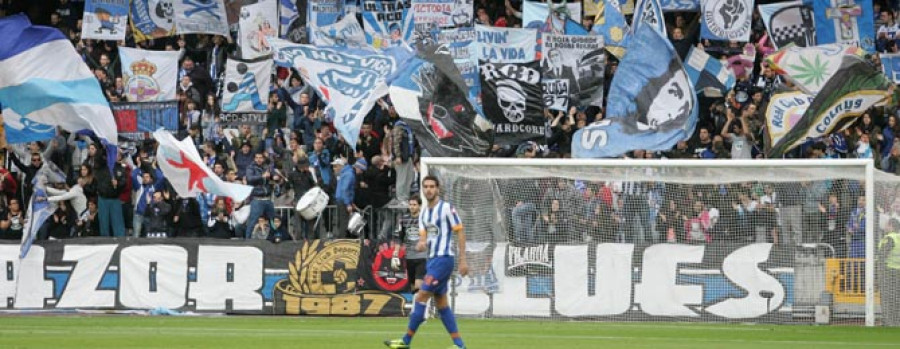 El club intenta llenar Riazor