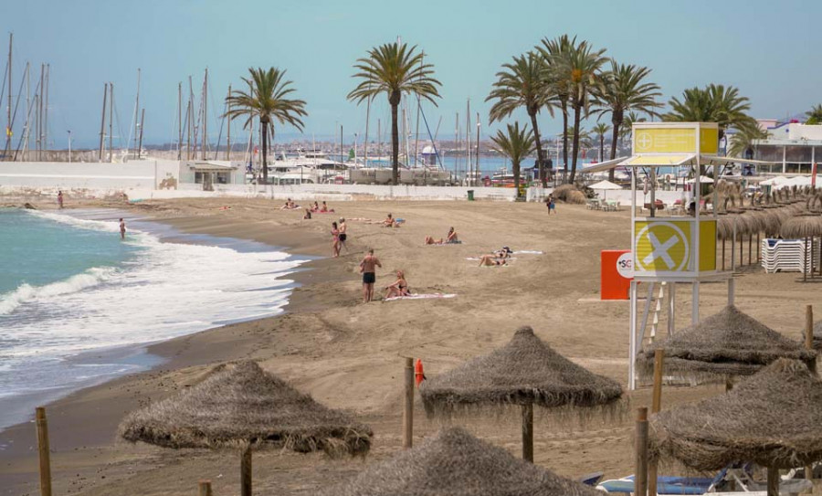 Se desploma la llegada de turistas a España por primera vez desde 1969