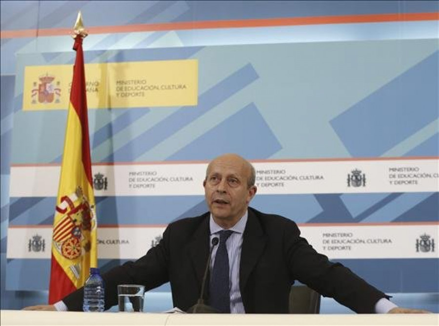 Wert insiste en que la financiación de la Lomce no perjudica el déficit de las autonomías