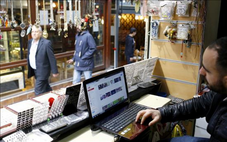 Turquía afirma que podría abandonar la web "www" y reemplazarla por una local