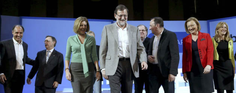 Rajoy arremete contra los políticos “amateur” porque torcerán el “rumbo”