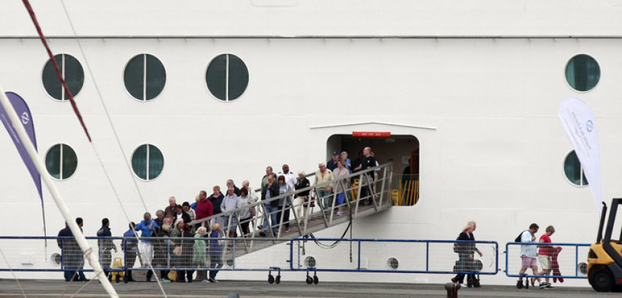 A Coruña liderará en 2017 el sector de cruceros desde Lisboa hasta Francia