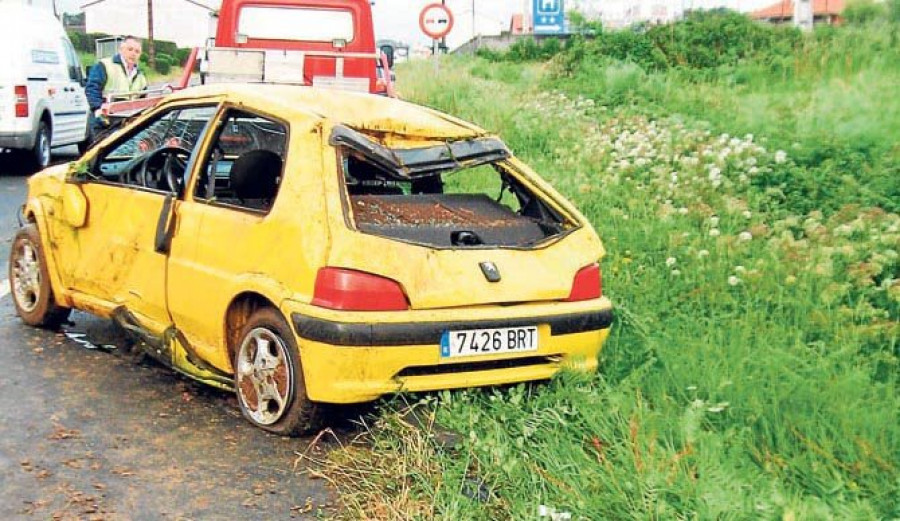 CARBALLO-Cuatro heridos en sendos accidentes viales en Carballo