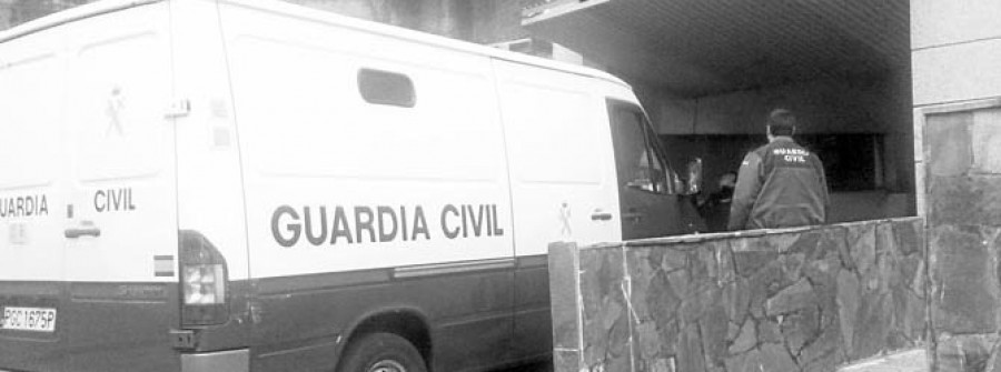 El fiscal acusa de asesinato al joven que degolló a su exnovia en Narón en 2012