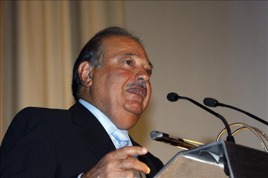 Carlos Slim, en peligro de perder su puesto como el hombre más rico del mundo