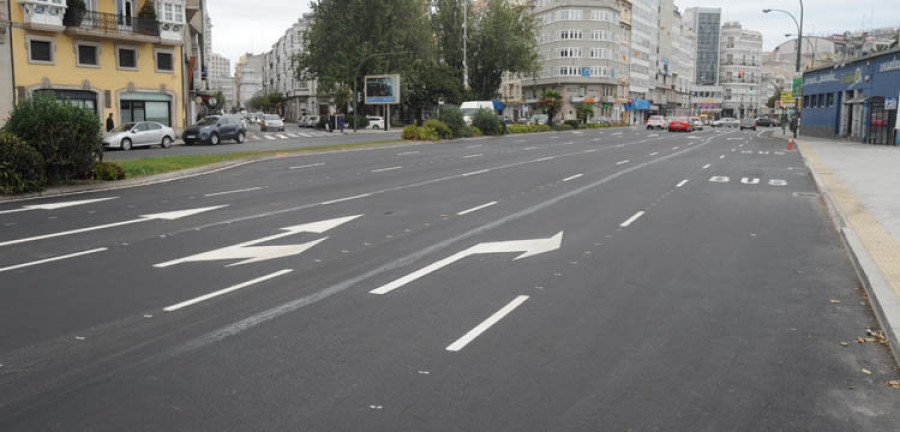 El Ayuntamiento aumenta a cinco los carriles de Linares Rivas a la altura de la plaza de Ourense