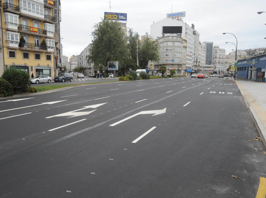 El Ayuntamiento renovará el firme de la plaza de Ourense, la avenida del Puerto y Linares Rivas