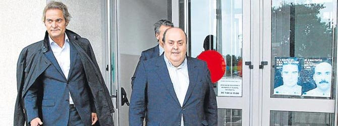La defensa del alcalde de Coristanco denuncia errores en la investigación