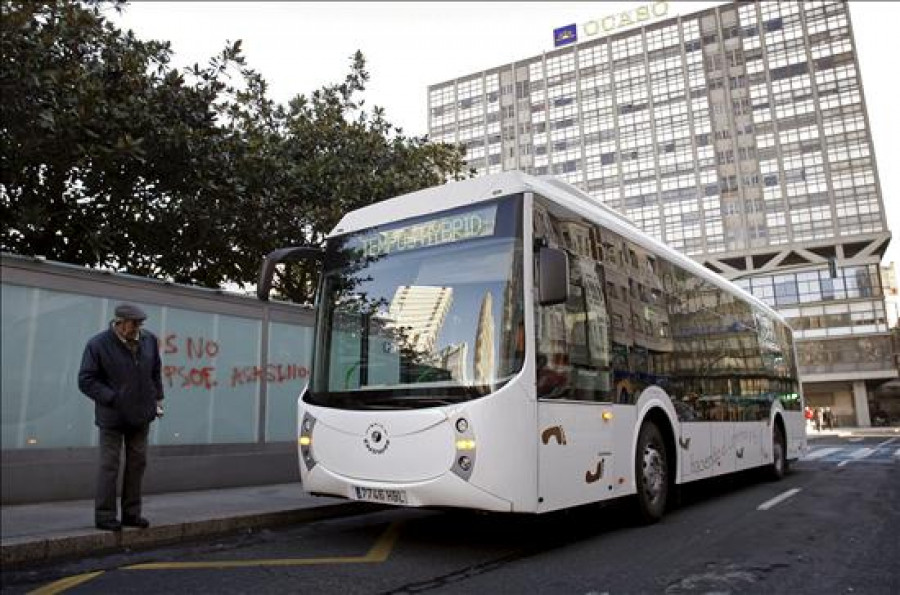 Galicia perdió dos millones de viajeros en autobús urbano en 2012