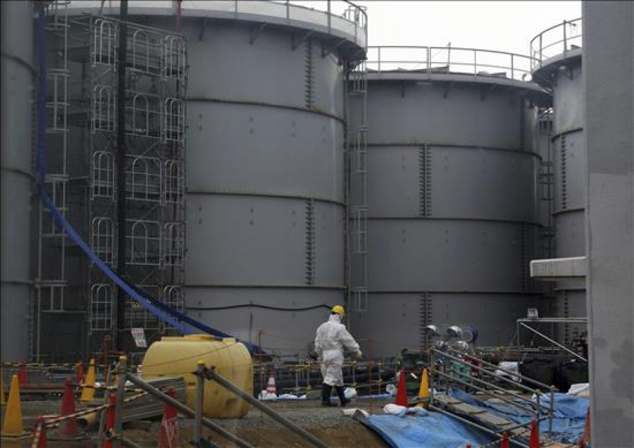 Detienen por avería el sistema para reciclar agua radiactiva de Fukushima