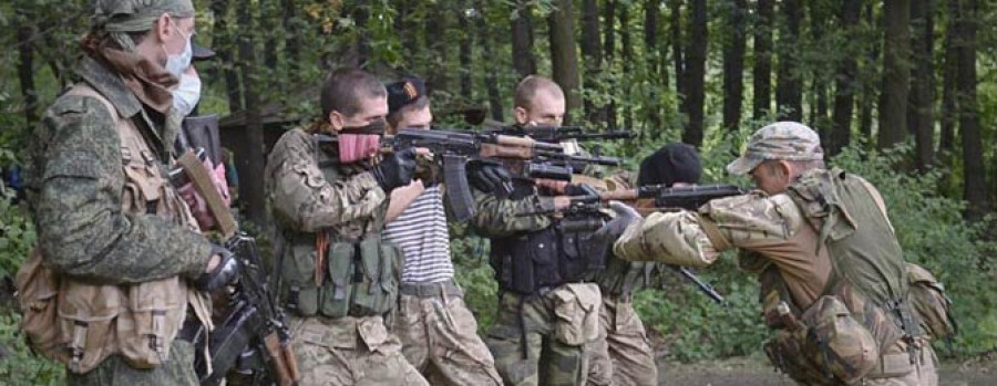 El Ejército de Kiev intenta vencer la resistencia de los insurgentes prorrusos en el este de Ucrania