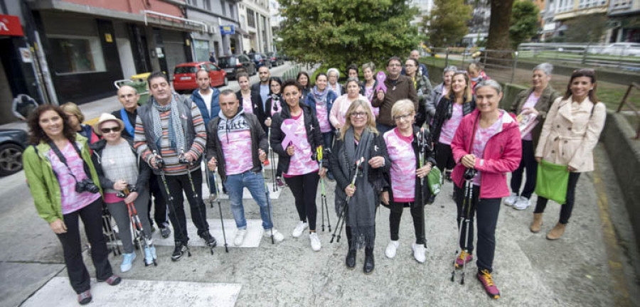 Reportaje | El rosa tiñe la ciudad para concienciar sobre el cáncer de mama