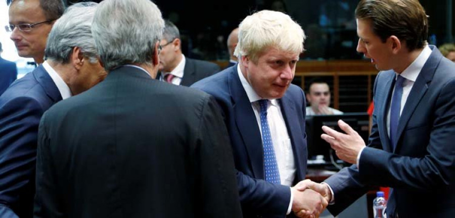 Boris Johnson dice que “Brexit es Brexit” en su primer encuentro con ministros de la UE