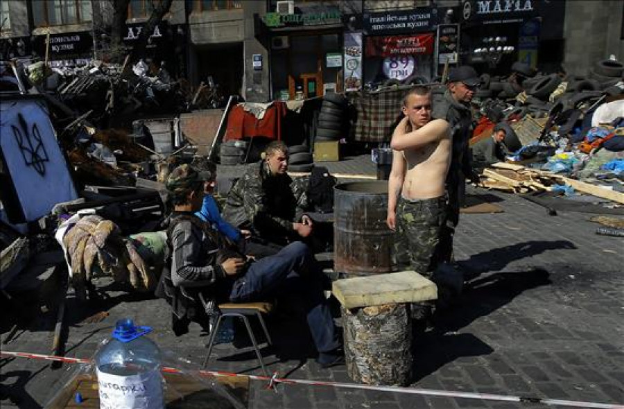El radical Sector de Derechas anuncia la retirada de las barricadas en Kiev
