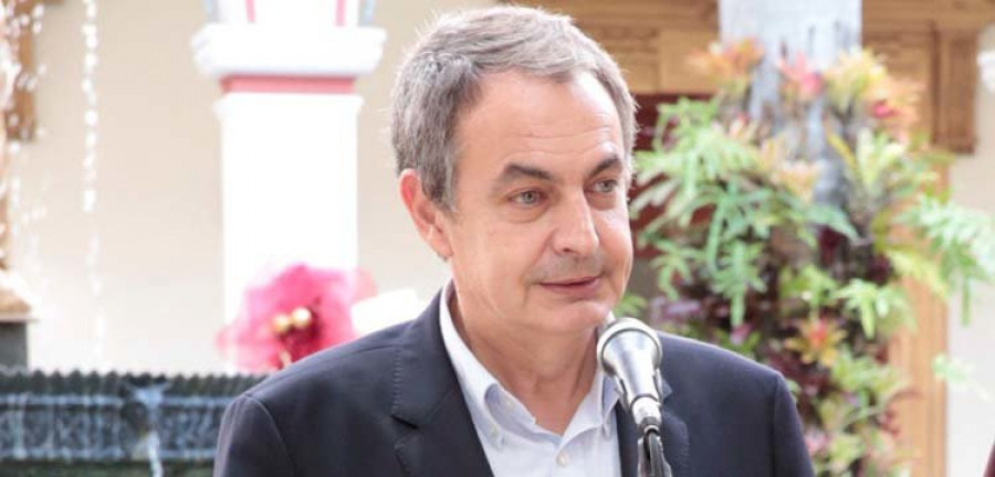 Zapatero muestra su apoyo 
a Susana Díaz que representa “la fuerza del PSOE y de ganar”